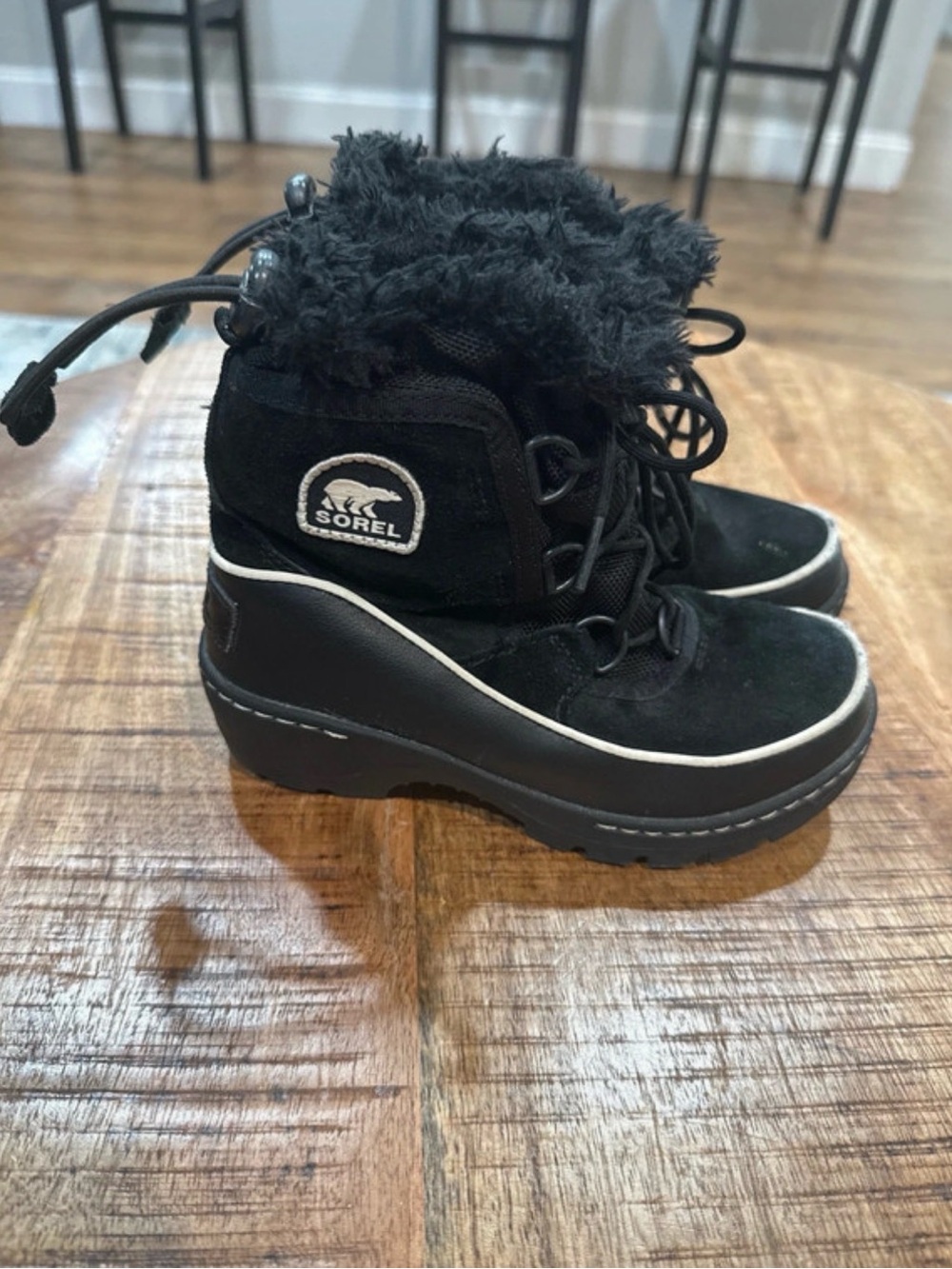 Sorel Kids Black Faux-Fur Lace-Up Winter Boots size 12c